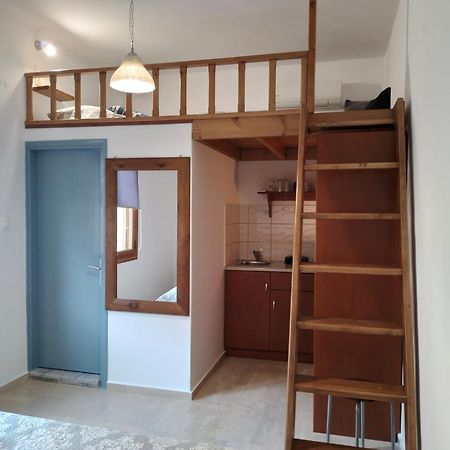 Ferienwohnung Manolakis Pizanias Emborios Exterior foto