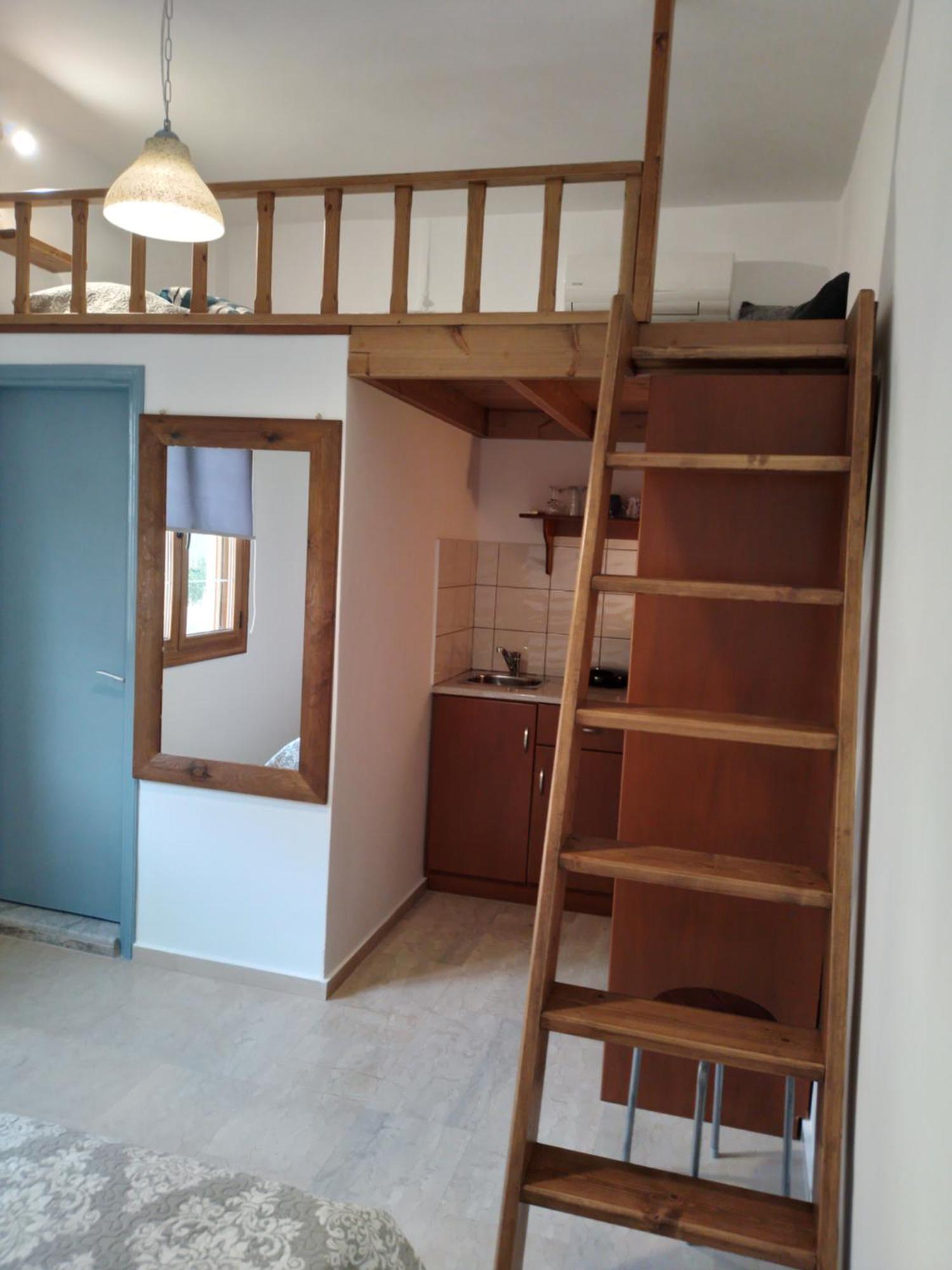 Ferienwohnung Manolakis Pizanias Emborios Exterior foto