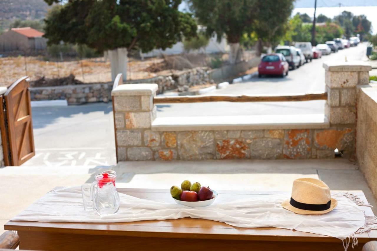 Ferienwohnung Manolakis Pizanias Emborios Exterior foto