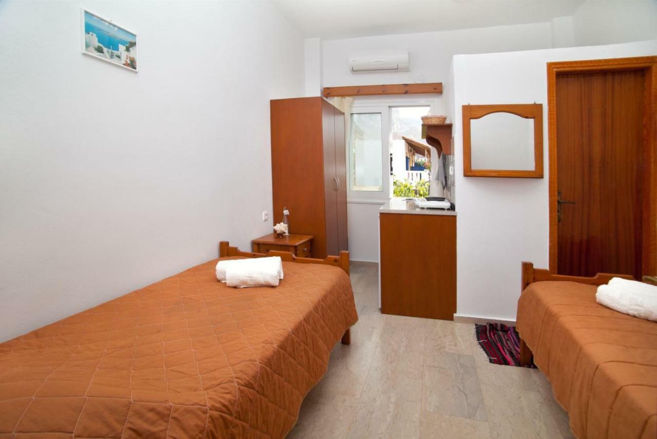 Ferienwohnung Manolakis Pizanias Emborios Exterior foto